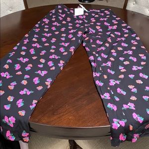 WAYF floral pants